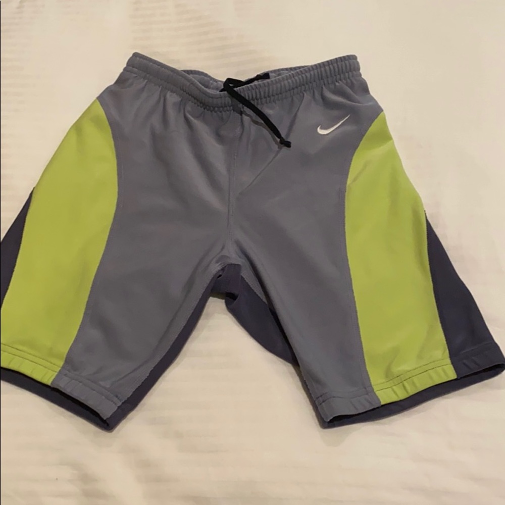 Nike biker shorts S